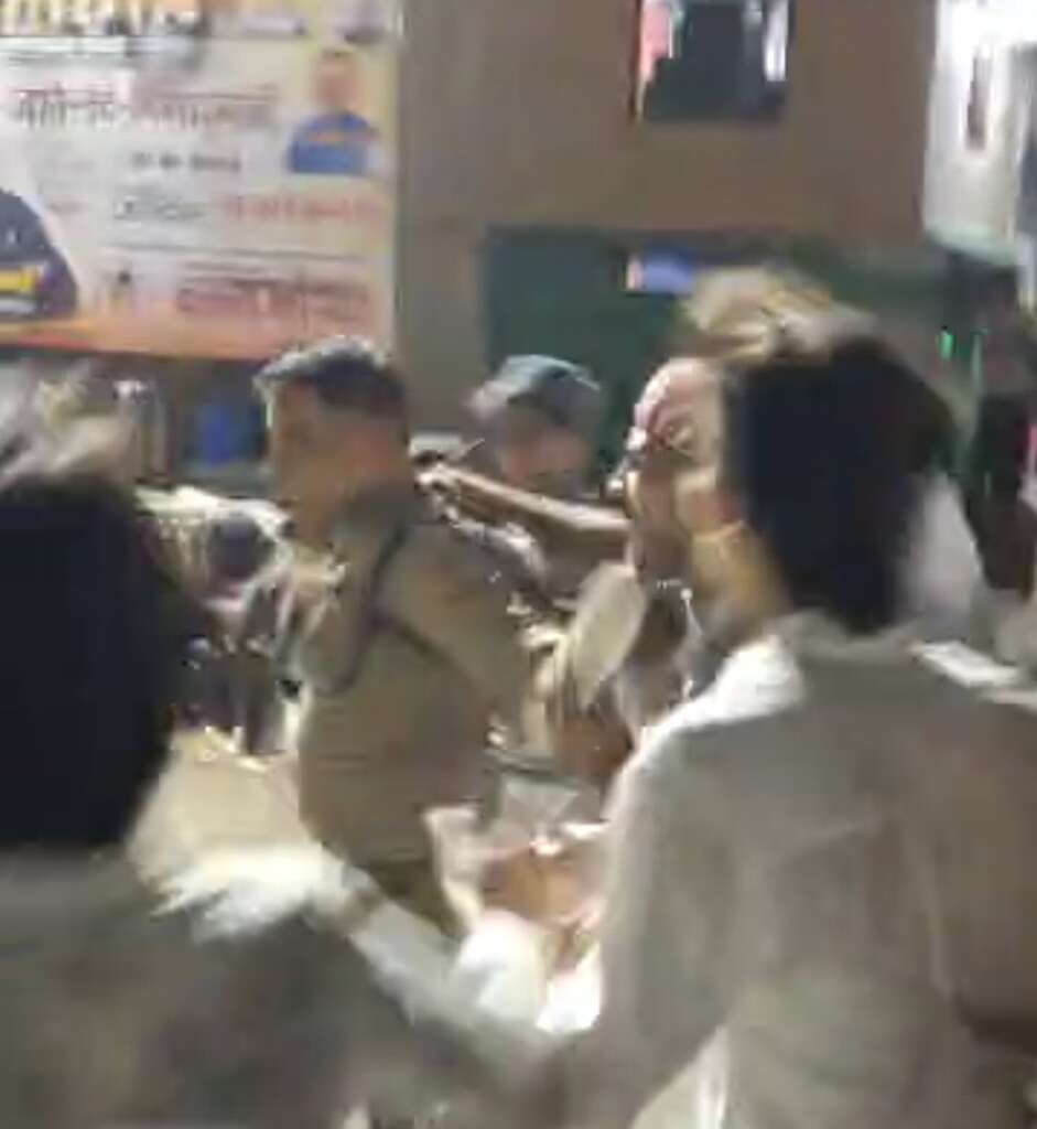 काशीपुर:देखें वीडियो,बिना अनुमति जुलूस निकाल उपद्रव कर दरोगा को पीटने और सरकारी वाहन पर पथराव करने वाले मास्टरमाइंड नदीम सहित 7 उपद्रवियों को पुलिस ने किया गिरफ्तार